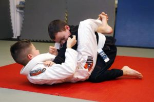 Treningi dla dzieci Toruń, garda w brazylijskim jiu-jitsu